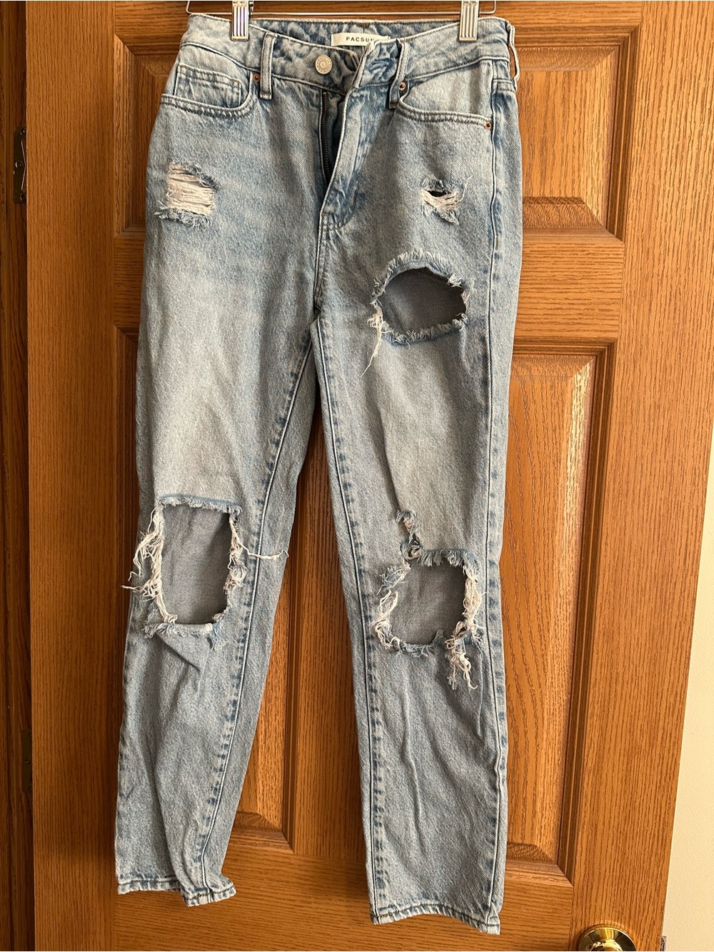 PacSun Light Wash Distressed  Jeans - Light Blue